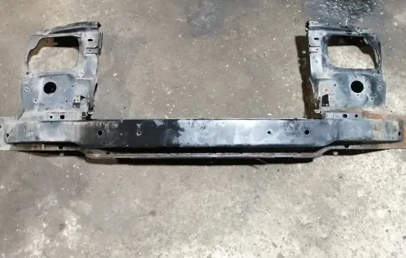 Volkswagen Transporter - Caravelle T4 Radiator support slam panel