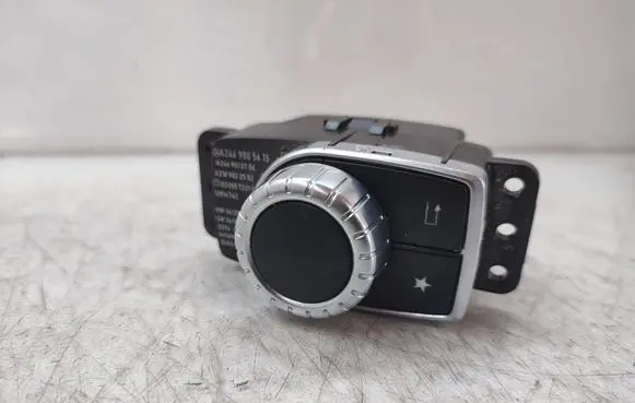 Mercedes-Benz CLA C117 X117 W117 Head unit multimedia control A2469005615