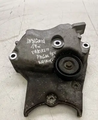 Opel Insignia A Engine mounting bracket 55566020 428702815