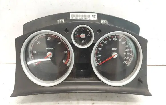 Opel Zafira B Speedometer (instrument cluster) 13216676
