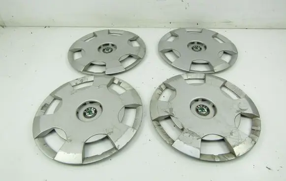 Skoda Fabia Mk1 (6Y) Original wheel cap 6Y0601147B