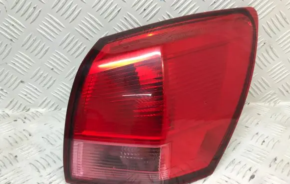 Nissan Qashqai Rear/tail lights 89070312