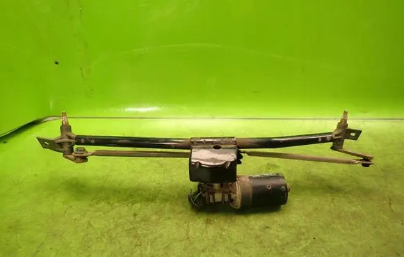 AC 428 Front wiper linkage