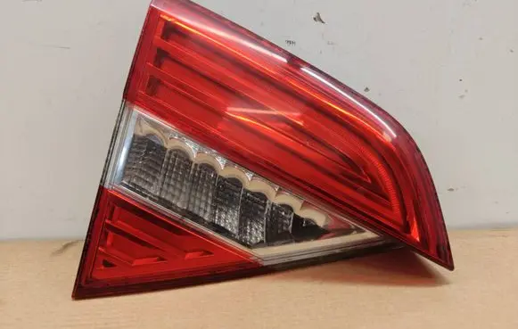 Skoda Superb B6 (3T) Tailgate rear/tail lights 3T5945093A