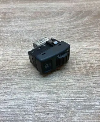 Volvo S70 V70 V70 XC Headlight level height control switch 9162960 97W27K