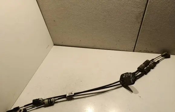 Gear shift cable linkage