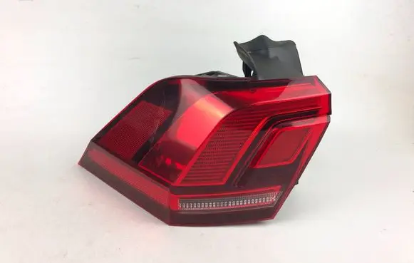 Volkswagen Tiguan Rear/tail lights 5NA945095D