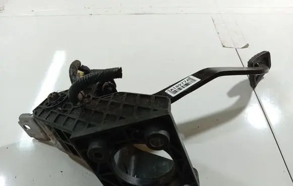 KIA Ceed Brake pedal 