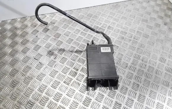 Active carbon filter fuel vapour canister
