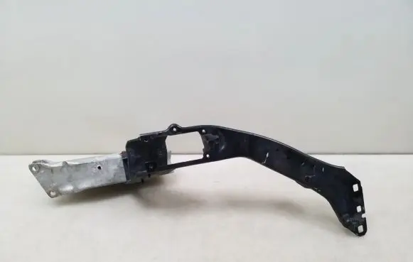 BMW X2 F39 Headlight/headlamp mounting bracket 7426633