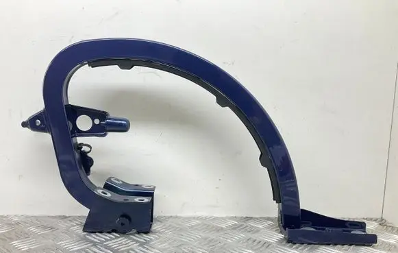 Audi A3 S3 8V Tailgate/trunk/boot hinge 8V5827301C