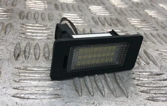 BMW 5 E60 E61 Number plate light 1378149 828814