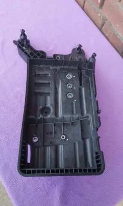 Skoda Kodiaq Battery box tray 5QF915331C T251475 42177830