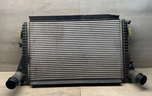 Volkswagen PASSAT B7 Intercooler radiator 3C0145805AK