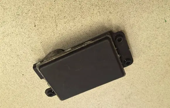 Ford Mondeo MK V Distronic sensor radar DG9T9G768HG ACC541086DG G2611