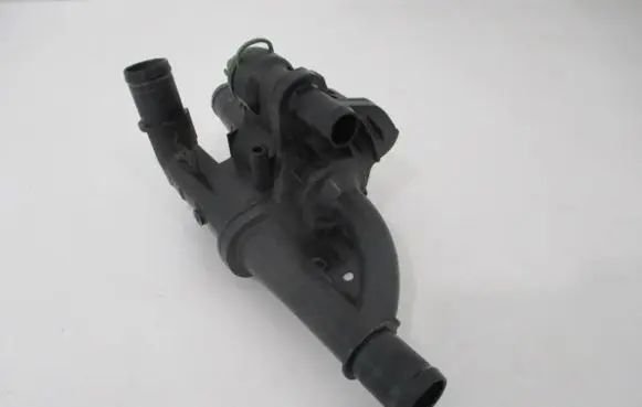 Citroen Berlingo Thermostat housing 9670253780