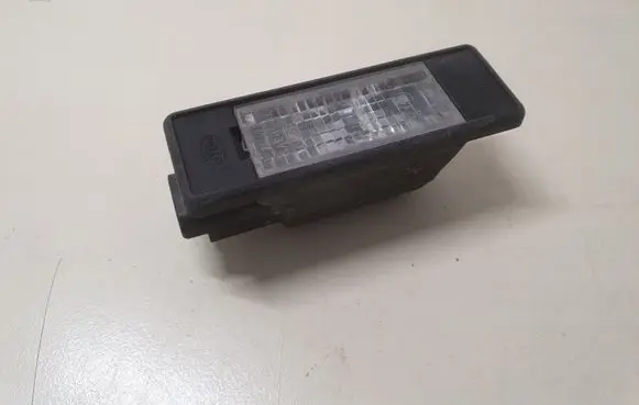 Peugeot 407 Number plate light