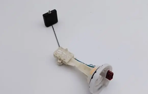 Mercedes-Benz E W210 Fuel level sensor A2105420517