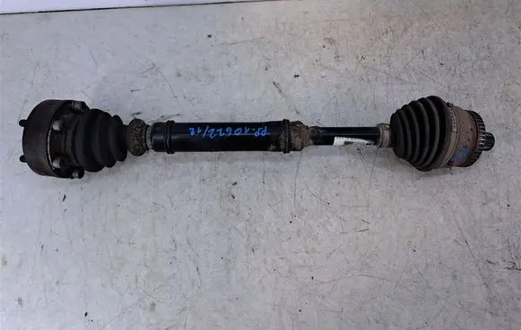 Volkswagen PASSAT B5 Front driveshaft 8DO407272AQ