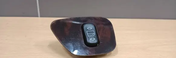Mercedes-Benz E W210 Electric window control switch 2108200510 220197 03100500