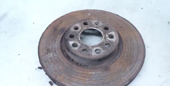 Volkswagen PASSAT B6 Front brake disc