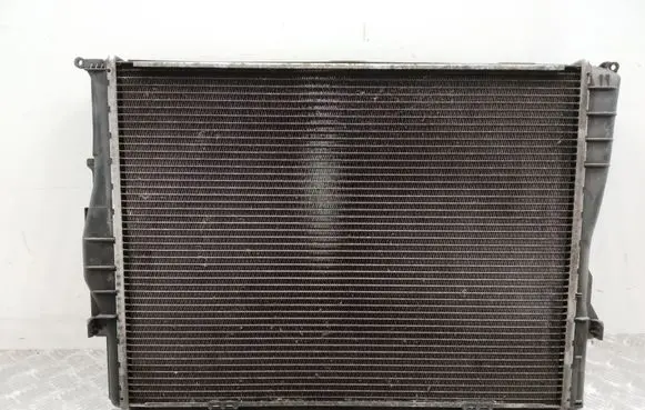 BMW Z4 E89 Coolant radiator 7559273