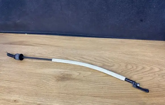 Volvo V70 Front door cable line 9485042B