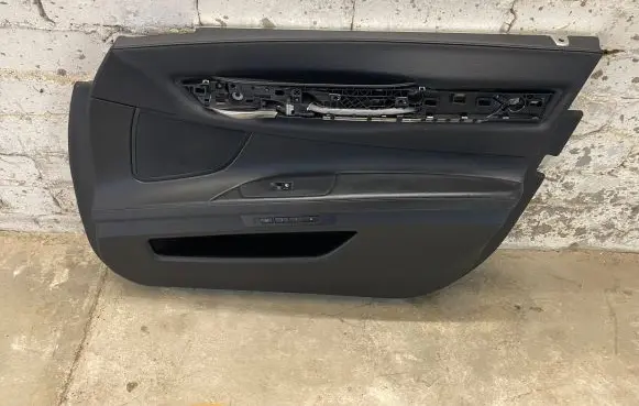 BMW 7 F01 F02 F03 F04 Front door card panel trim 70573171