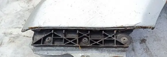 Skoda Fabia Mk1 (6Y) Front bumper mounting bracket