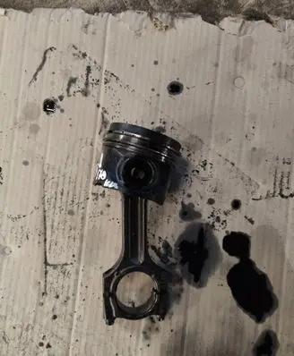 BMW 5 E60 E61 Piston with connecting rod 11257792745 11247798368