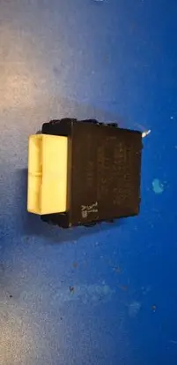 Toyota Auris 150 Window wiper relay 8594002040