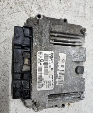 Peugeot 206 Engine control unit/module 0261010707 9646559980