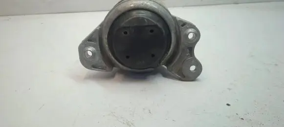 Mercedes-Benz E W213 Engine mount bracket A2132403900