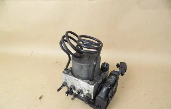 Mitsubishi Colt CZ3 ABS Pump 0265800844 8912010075