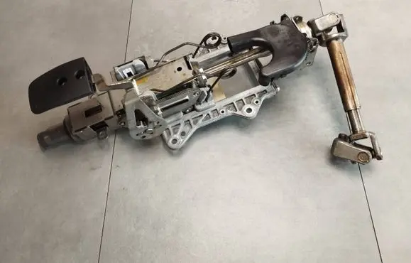 Volkswagen Golf V Steering wheel axle 1K1419502AB 08042209
