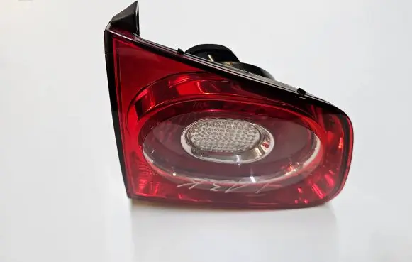 Volkswagen Tiguan Tailgate rear/tail lights 5N0945093C