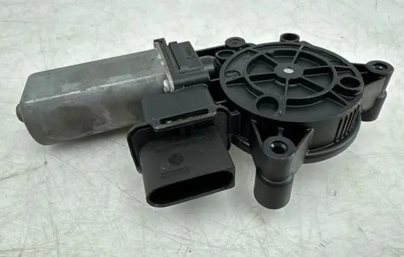 Mini One - Cooper F56 F55 Front door window regulator motor 71019003