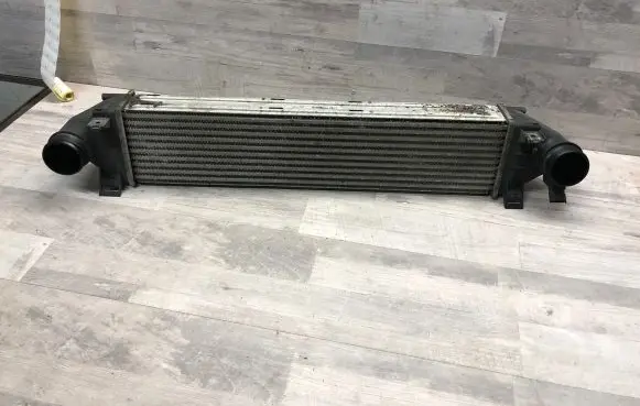 Volvo V70 Intercooler radiator 880655G IA1417