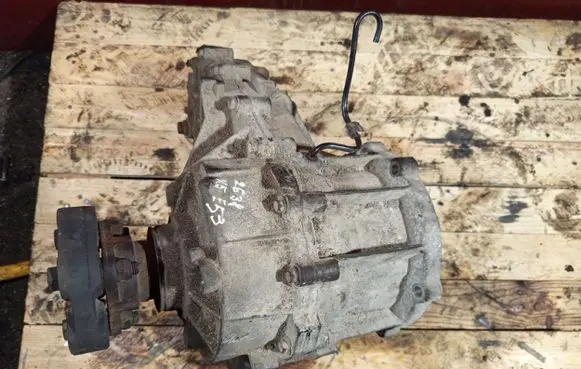 BMW X5 E53 Gearbox transfer box case 