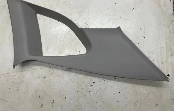 BMW X1 E84 (D)pillar trim (top) 2991312 17491511