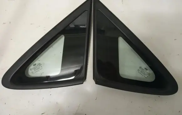 Hyundai ix35 Rear side window
