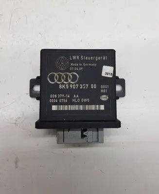 Audi A5 8T 8F Light module LCM 8K5907357 00837714