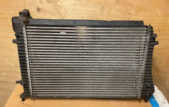 Volkswagen PASSAT B6 Intercooler radiator