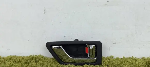 Hyundai Getz Front door interior handle 82620-1c020