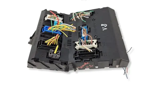 Renault Scenic I Fuse module 7703297786J S103600301