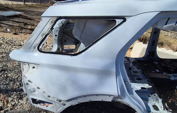 Ford Explorer VI Rear quarter panel 