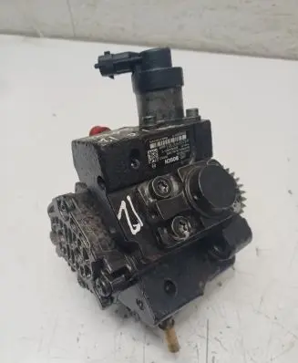 Renault Trafic II (X83) Fuel injection high pressure pump 0445010170