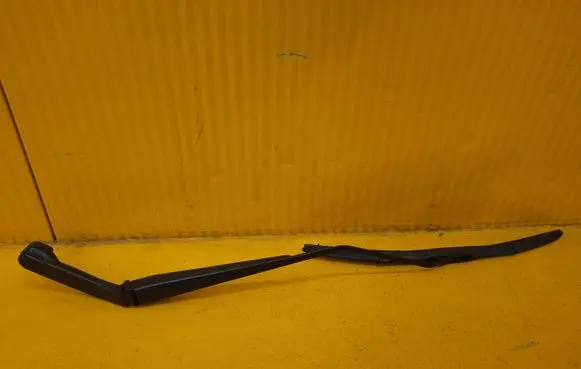 Land Rover Discovery Sport Front wiper blade arm