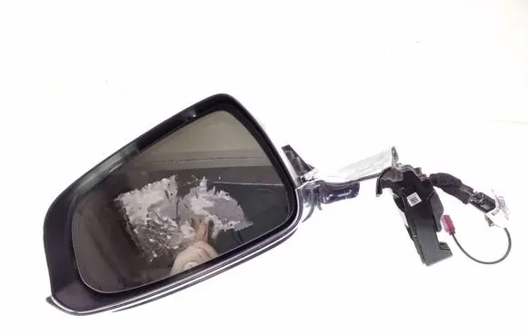 Tesla Model S Front door electric wing mirror E11048341