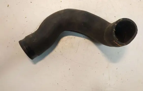 Volvo V70 Intercooler hose/pipe